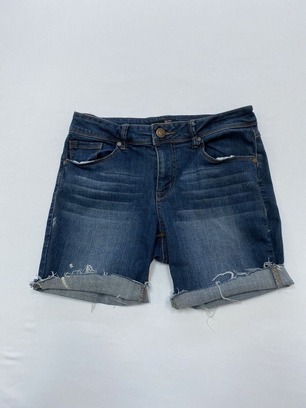 1822 Denim Size 8 Adrianna Cuff Raw Hem Shorts Medium Wash Casual Stretch